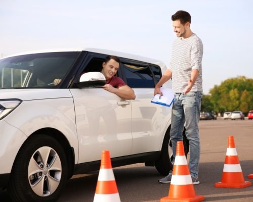 tuv-rheinland-driving-safety-training-sk-770260621_core_4_3 (1)